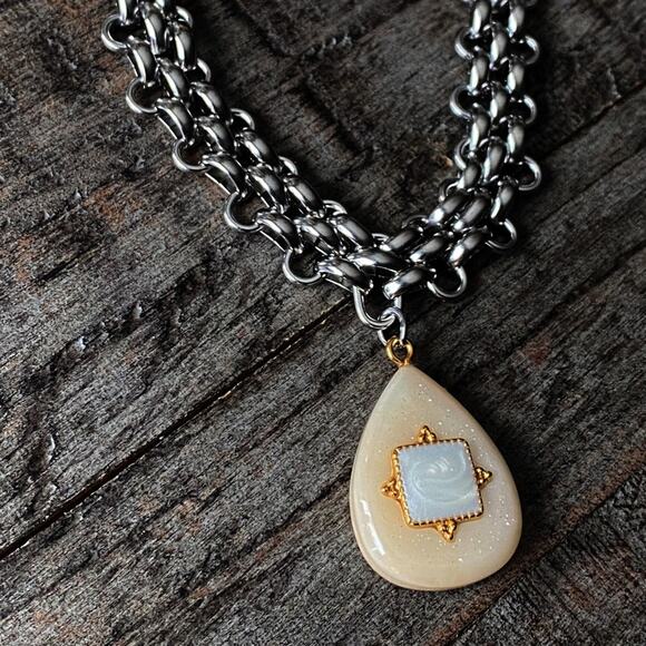 NEW Chunky Gold Green Pendant Necklace - Picture 3 of 12